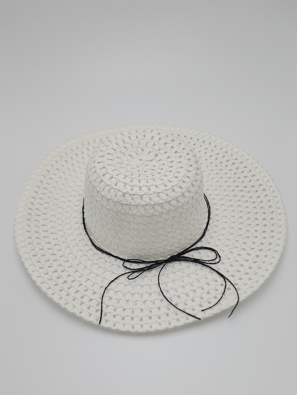 223 - White Sun hat